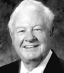 portrait of Dr. Gerald Saling, former Spokane Falls Community College President